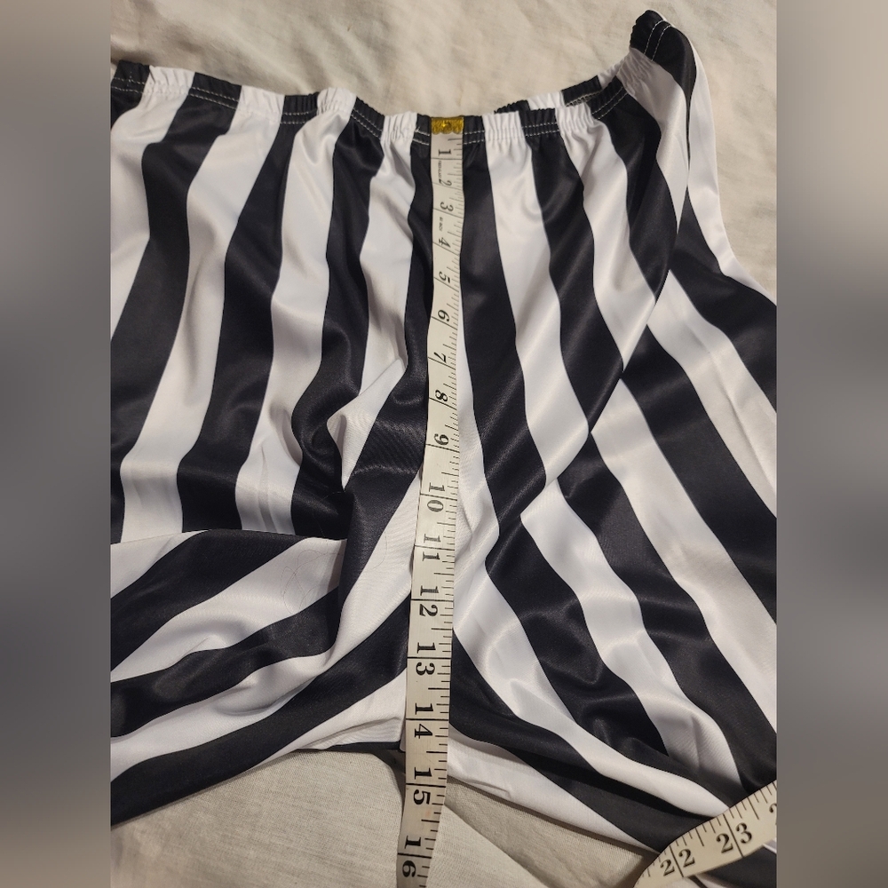 NWT 5 PC SET BLACK AND WHITE JUICE STRIPE SUIT WITH WIG - Picture 8 of 15